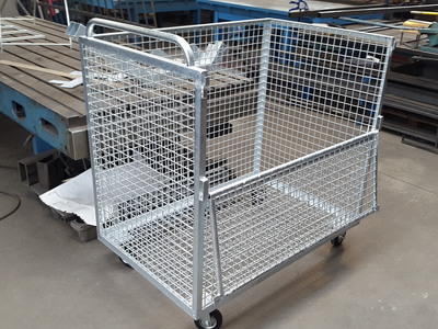 Vozík pozinkovaný na odpad z výroby