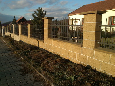 Kovaný plot špice do oblouku