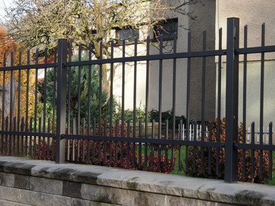 Kovaný plot rovný, hladký