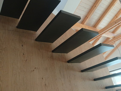 Vetknuté schodiště