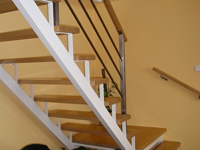 Dvounosníkové schodiště