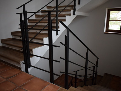 Zábradlí na schodišti