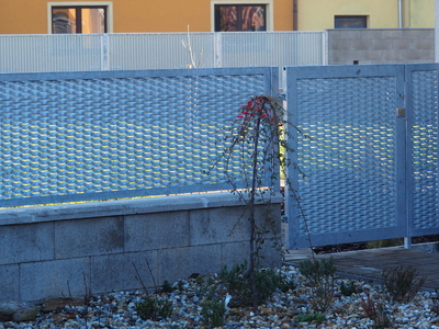 Plot s brankou - výplň tahokov typ URBAN