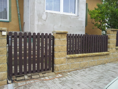 Branka s plastovou výplní