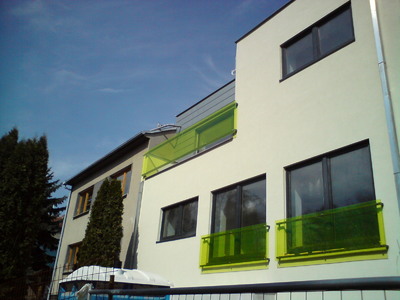 Zábradlí Fr. oken s barevným sklem